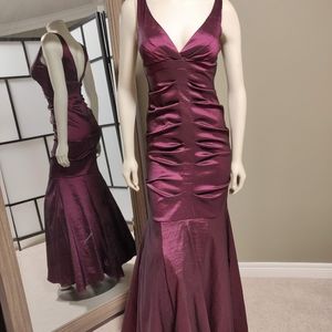 Melanie Lynn formal dress